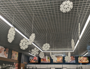 Снежинки из пенопласта