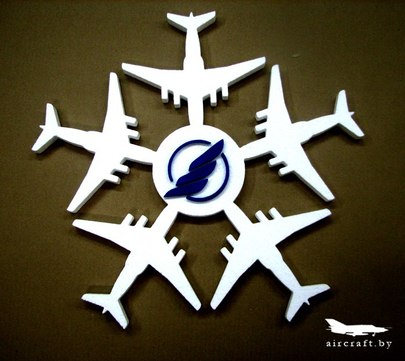 Снежинки из пенопласта с логотипом